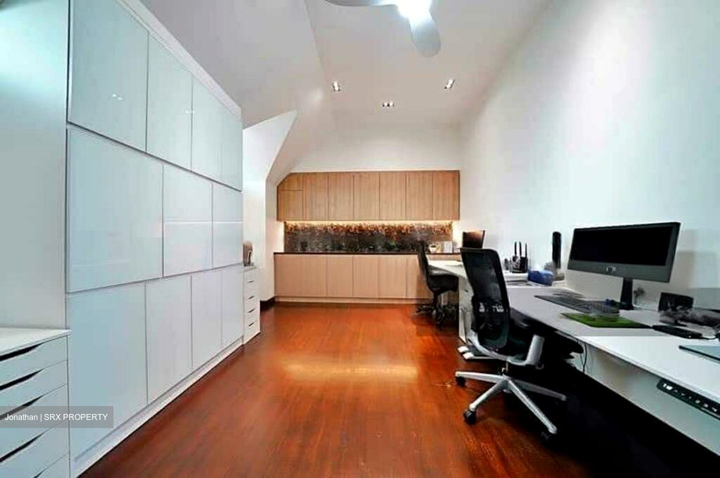 Sennett Estate (D13), Terrace #458541291